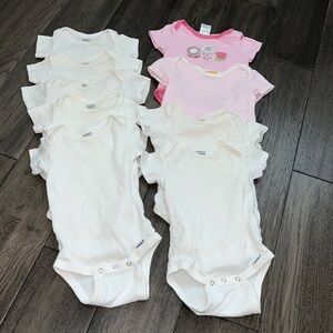 Gerber short sleeve white onesies (set of 9)